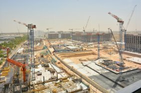 Eight Raimondi flat-top tower cranes deployed in Sharjah, UAE