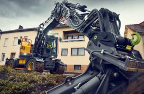 Volvo CE Brings Next-Gen Wheeled Excavators to North America with Industry-First Retractable Access Ladder