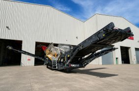 The first MAGNA machine destined for West Africa is the MT6S mobile scalping screen
