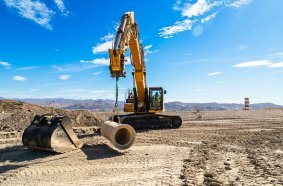 Cat® 340 Excavator with Variable Angle Boom (VAB) option.
