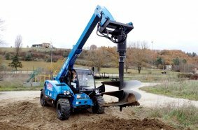 Genie GTH-5519 Auger Attachment