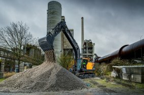 HX260 and HX260N Next Generation excavator launch