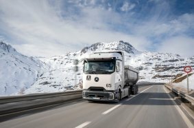 Winter Testing Mercedes-Benz GenH2 Truck in Switzerland