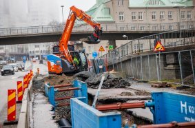 Hitachi ZE135