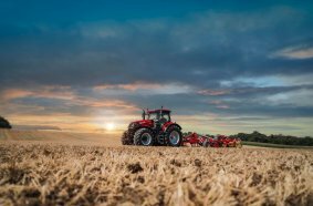 Case IH Optum 340 CVXDrive fieldwork