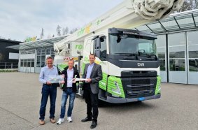 World premiere at Bauma 2025: Bronto Skylift and Designwerk present the first fully electric truck mounted aerial platform with a working height of 56 metres