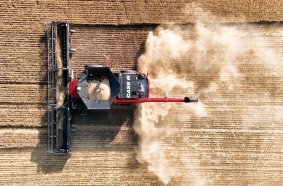 CASE IH Axial-Flow AF10 In the Field