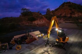 Cat® MH3032 Material Handler