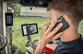 Case IH Optum 340 CVXDrive telematics