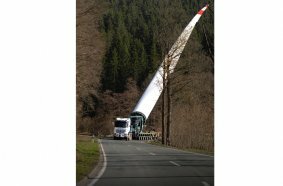 Adaptable along the route: The blade’s tilt angle varies between 21 and 46 degrees depending on the section – with up to 60 degrees technically possible.