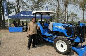 CNH equipment helps Thai rice farmer replace stubble burning - Pichai Sota