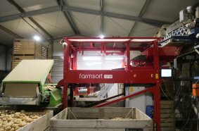 Farmsort.one as part of an existing sorting line: The 1.5‑metre inspection path enables reproducible quality assessment within the flow of goods.
