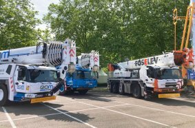 Manitowoc showcases Grove cranes at JDL Expo 2023
