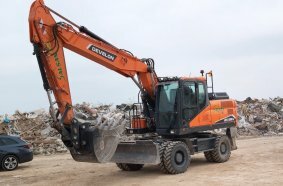Alsan Gestión Servicios Boosts Productivity with new Develon DX190W-7 Excavator
