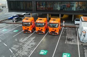 Electrically into the Future: Gebrüder Weiss Sets New Benchmarks in Heavy-Duty Transport with 14 eActros 600 Trucks