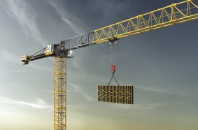 The 370 EC-B Fibre from Liebherr is already available in a twelve tonne version. The 16 tonne version is now being launched.
