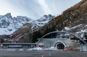 The almost 12 km Mont Blanc Tunnel is a part of one of the busiest north-south routes in the Alpine region.