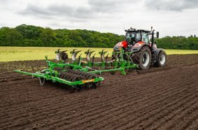 The Teres 300 Onland delivers a high quality of work at speeds from 8 to 10 km/h as a result of its modern variable-width plough body concept
