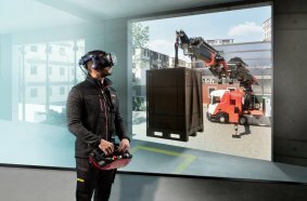 The VR1 training simulator for optimized operator training is one of the many services PALFINGER will showcase at bauma 2025.