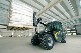 Full-electric telehandlers: The compact e-Smart range is born
