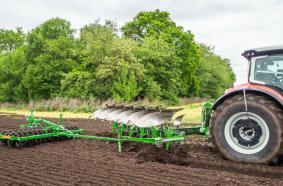 Teres 300 V Onland with WXL 35 solid mouldboard