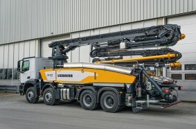 The new truck mounted concrete pump 31 XXT is compact and manoeuvrable.