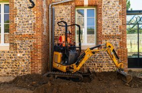 Cat® 301 CR micro hydraulic excavator