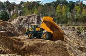 Hyundai launches two axle 45-tonne articulated truck