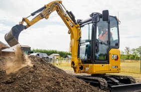 Cat® 302.4 CR mini excavator