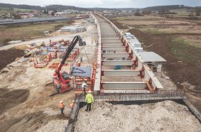 Using the VCT makes it possible to achieve a 5-day concreting cycle and makes a big difference in terms of keeping to the planned construction schedule.