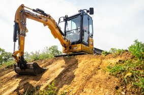 Cat® 302.4 CR mini excavator