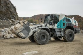The hydrogen wheel loader operates in the Gratkorn quarry without any emissions.
