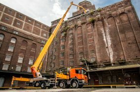 The P 640 delivers outstanding outreach and basket stability – a reliable solution for infrastructure and maintenance work far above ground.