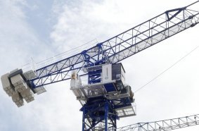 New LCH300 hydraulic luffing jib crane from Comansa  Cube Cab.