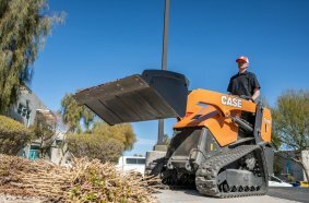 CASE TL100 Mini Track Loader