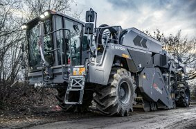 Wirtgen presents the Wirtgen Rock Crusher WRC 240 X in the Live Demo.