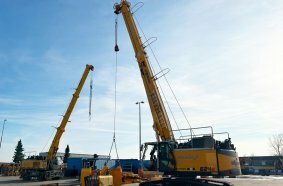 The machines also perform traditional crane work, not only at Hölscher's headquarters in Haren.