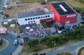 The festival grounds around the German Manitou subsidiary from a bird´s-eye view.