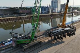 The undercarriage of a 9300 E port crane weighs an impressive 107 tons.