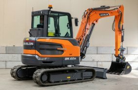 DEVELON DX62R