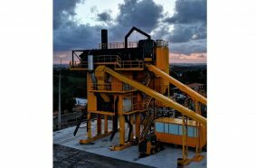 Lintec CSD2500B Asphalt Mixing Plant with production capacity of up to 180 tph.