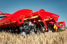 Väderstad unveils a new front tool that maximises the tillage intensity of Carrier XT and Carrier XL