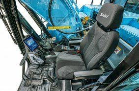 In addition to the electric drive, the cab has also been given a new and modern look