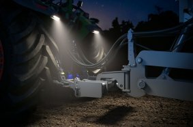 Compact tractor for professionals – the Fendt 500 Vario Gen4 series
