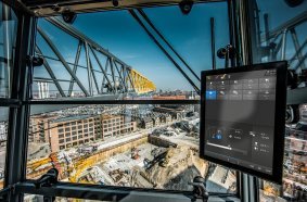 The TC-OS smart control interface is already available. Liebherr is developing more pioneering solutions.