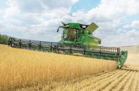 John Deere S790