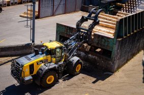 Komatsu WA475-10