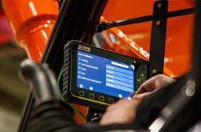 Hitachi Construction Machinery Europe (HCME) NV announces factory-fitted Leica Geosystems solutions for Zaxis-7 excavators