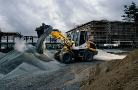 In noise-sensitive environments, operating companies benefit from the low noise emissions of the L 507 E.