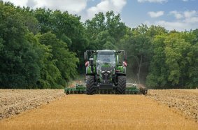 DLG PowerMix Test: Fendt 620 Vario delivers top results in the field and on the road